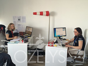 Si nous ne courons pas sur le tarmac, nous sommes à nos postes ! © Ozelys